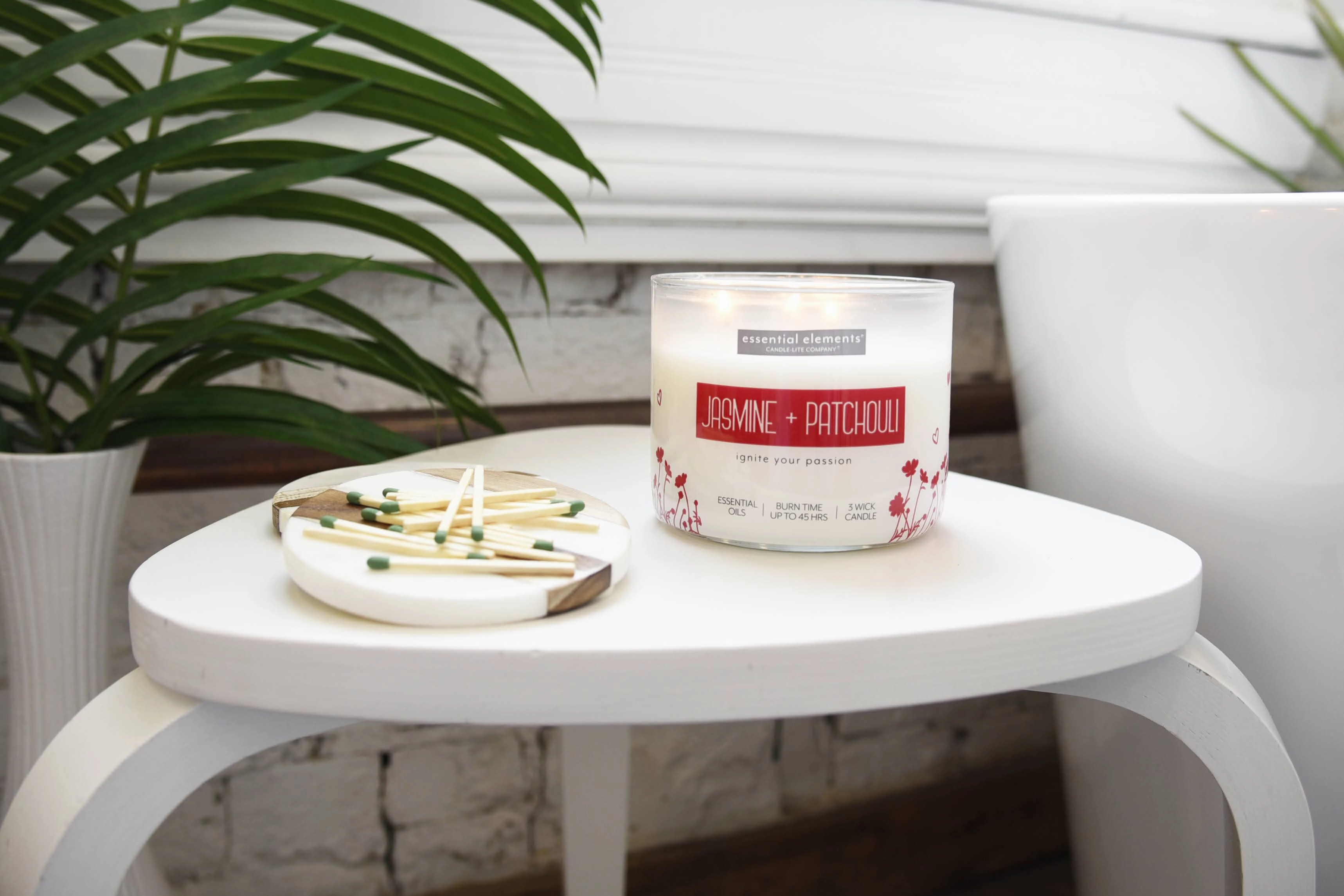 Jasmine & Patchouli 3-wick 14.75oz Jar Candle