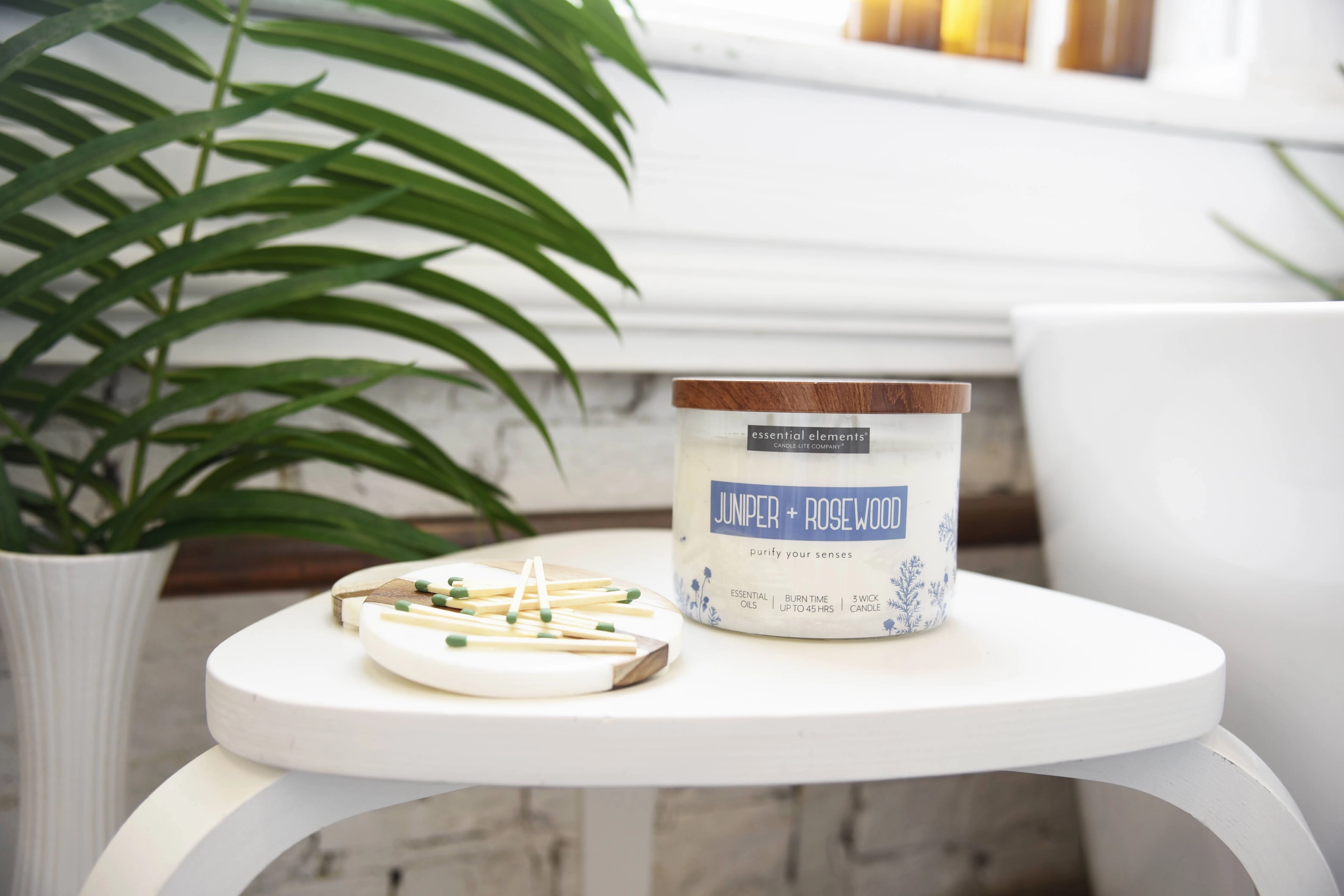 Juniper & Rosewood 3-wick 14.75oz Jar Candle