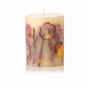 Rosy Rings Apricot & Rose Botanical Candle Medium