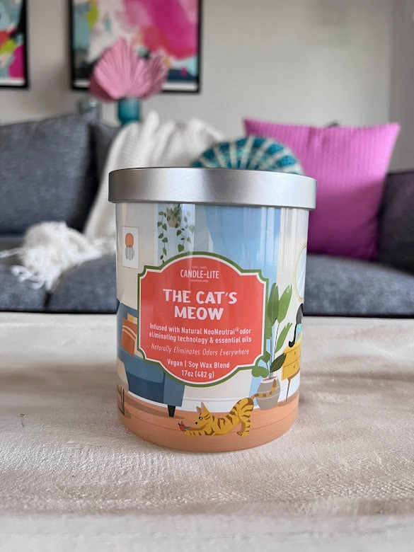 The Cat's Meow 2-wick 17oz Jar Candle